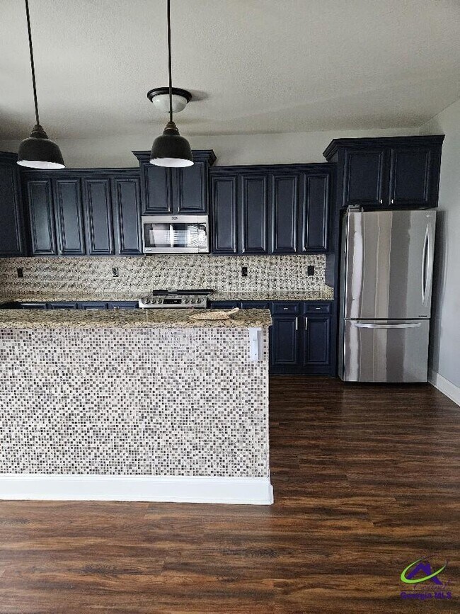 Foto del edificio - 400 Buxton Ct