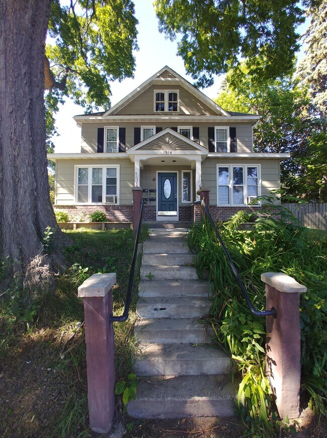 Foto del edificio - 1914 2nd Ave N.