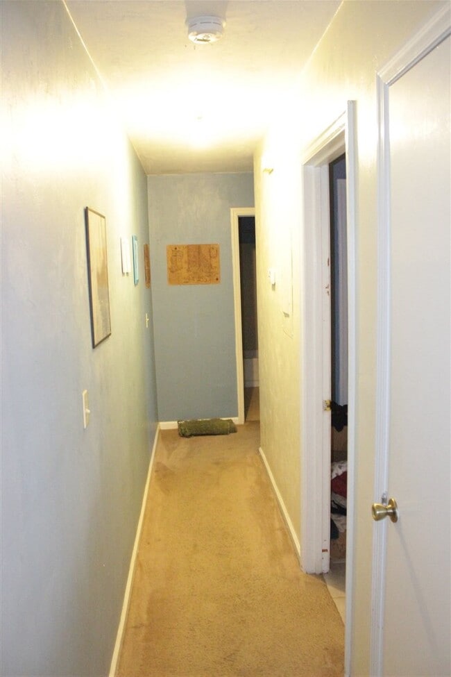 Building Photo - 2035 Continental Ave