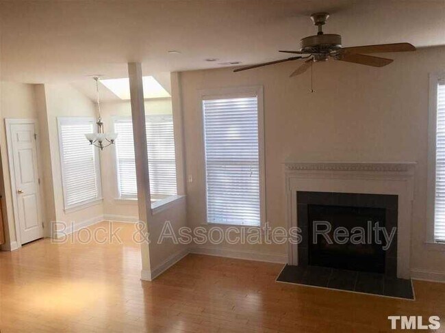 9527 Vira Dr photo'