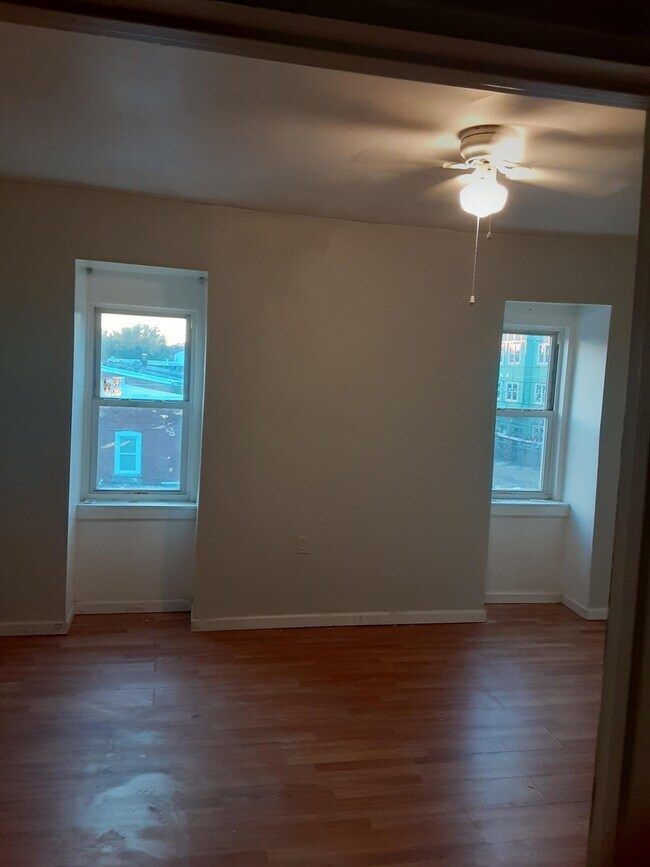 Foto del edificio - 302 N Rodney St