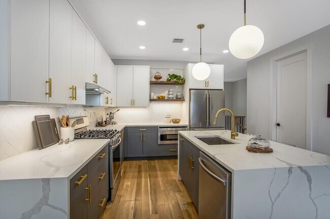 Foto del edificio - 77 Clerk St