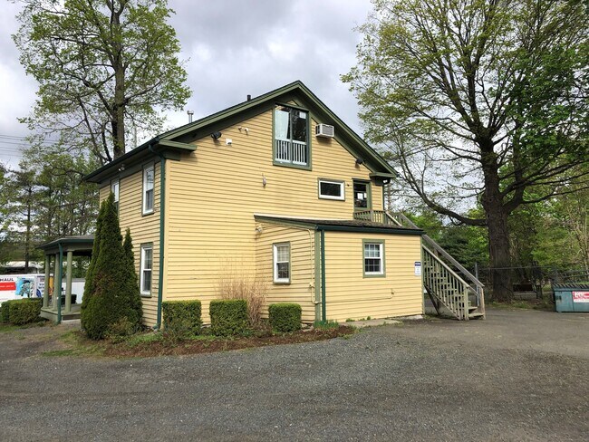 Foto del edificio - 16 Taylor Ave