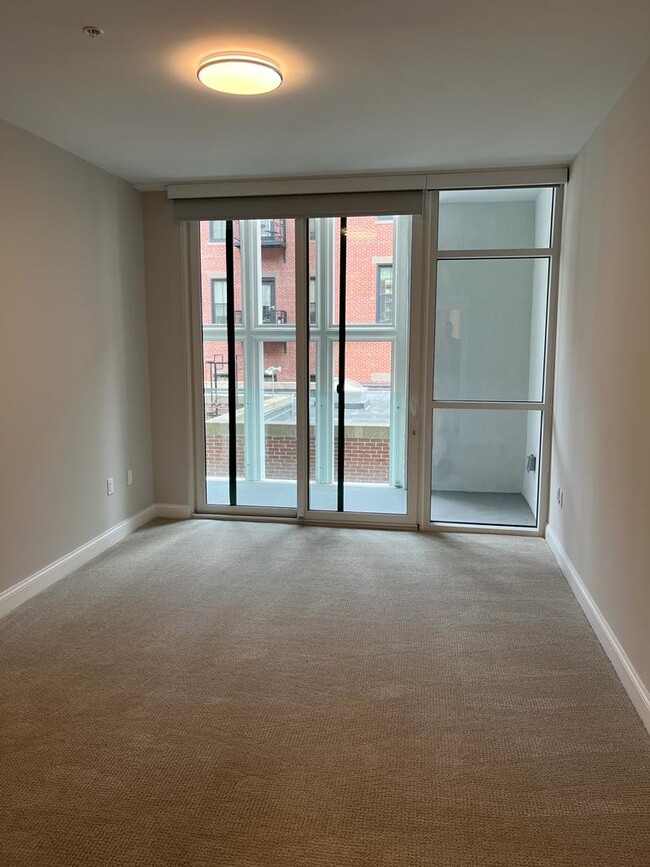 View from master bedroom out to the second balcony - 771 Harrison Ave