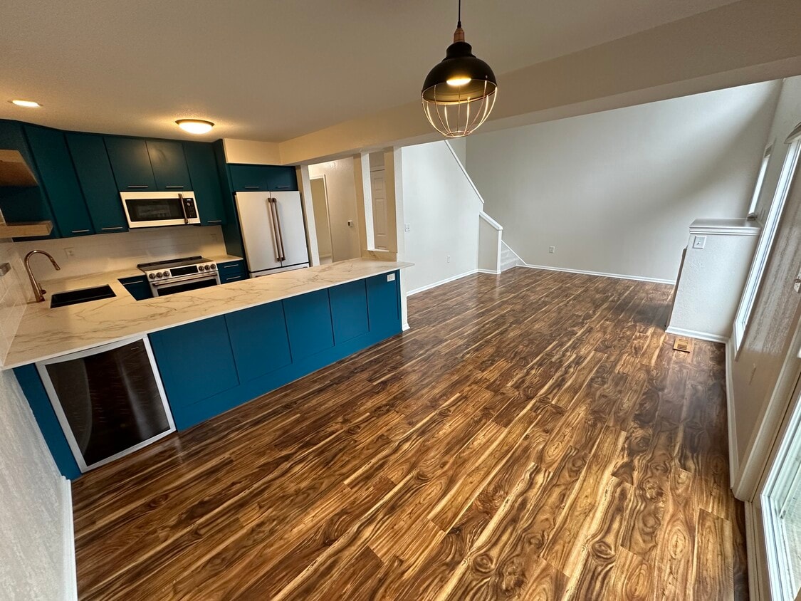 1705 Fairway Dr, Hudson, WI 54016 Townhome Rentals in Hudson WI