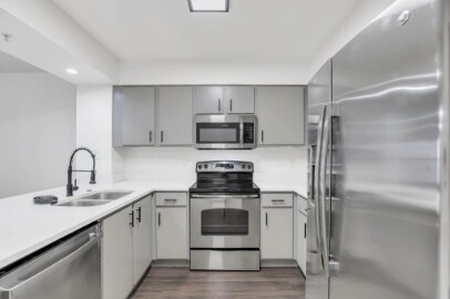 Foto principal - 2323 McCoy Rd