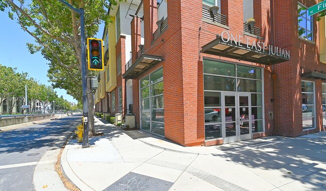 Building Photo - COMING SOON $2,650- CUTEST CONDO IN DOWNTO...