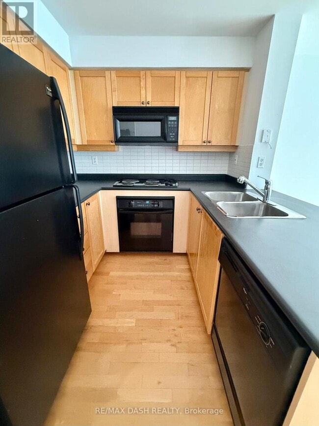 Building Photo - 188 Redpath Ave