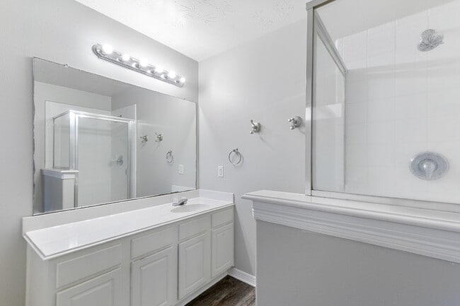 Building Photo - 2434 Montana Blue Dr
