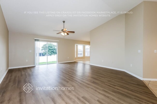 Foto del edificio - 7761 Canterbury Cir