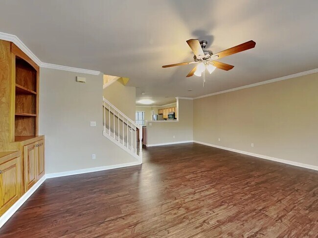 Foto del edificio - 5116 Neuse Commons Ln