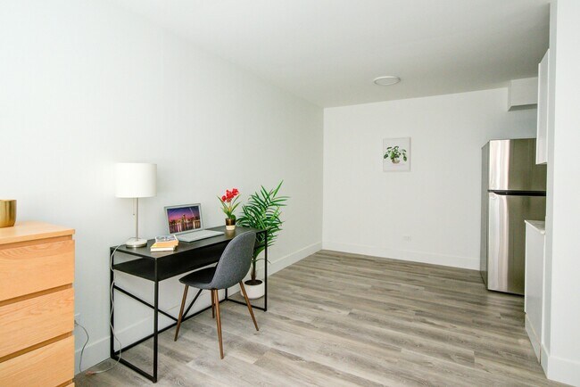 Foto del edificio - 5402 N Damen Ave