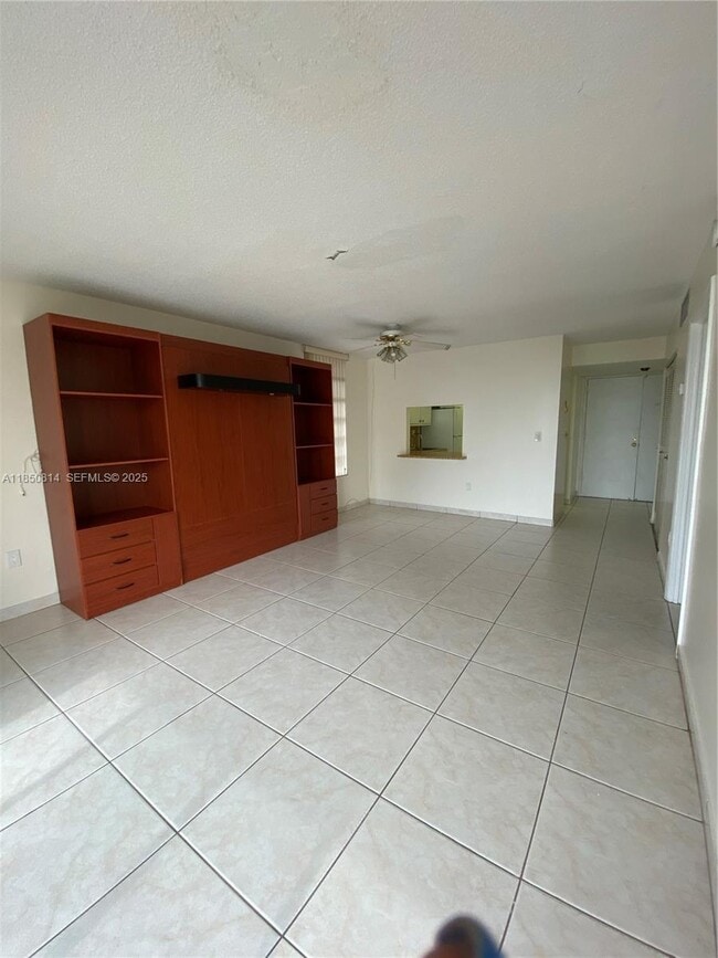 Building Photo - 16751 NE 9th Ave