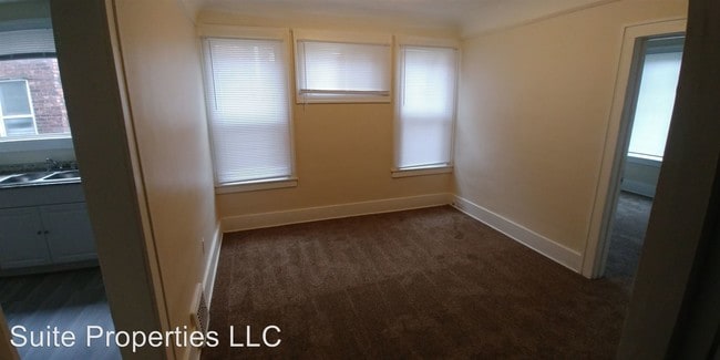 Building Photo - 2 br, 1 bath Apartment - 5032 W Boston Blvd