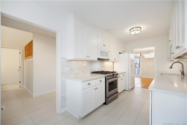 Building Photo - 233 Mansfield Grove Rd