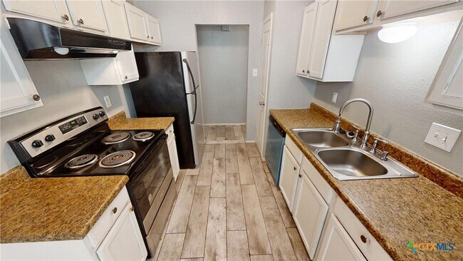 Foto del edificio - 2606 Cross Timber Dr