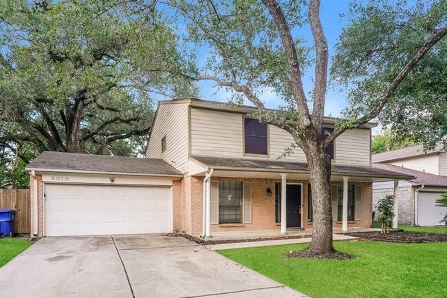 Building Photo - 8010 Goldengrove Dr