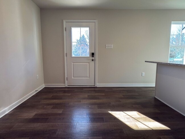 Foto del edificio - Modern New 3BR Townhome in Hancock Village with Luxury Finishes