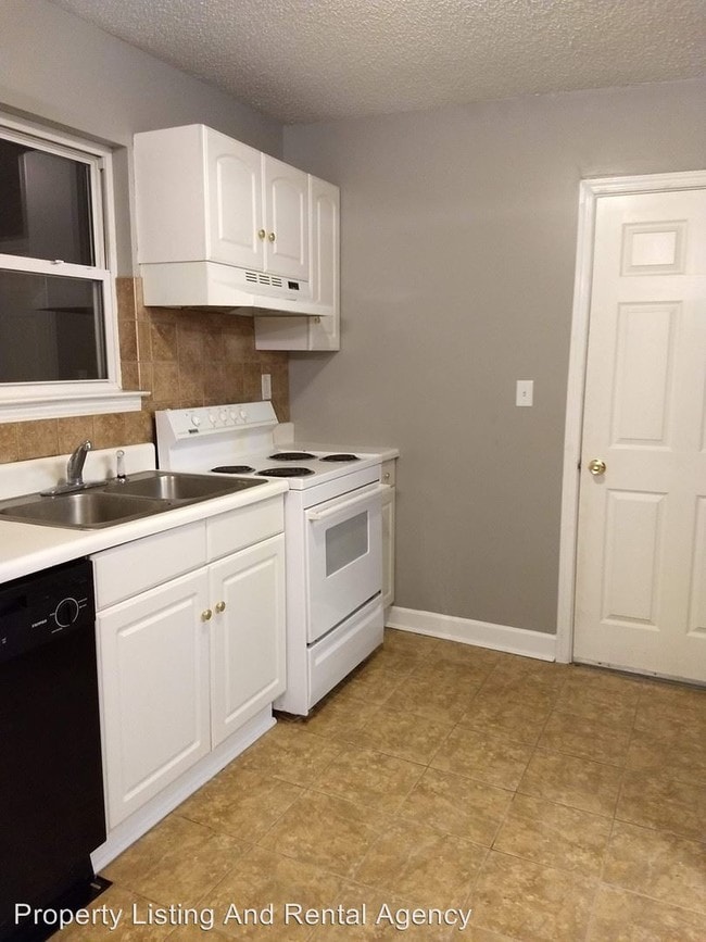 Building Photo - 2 br, 2.5 bath House - 111 Copper Court