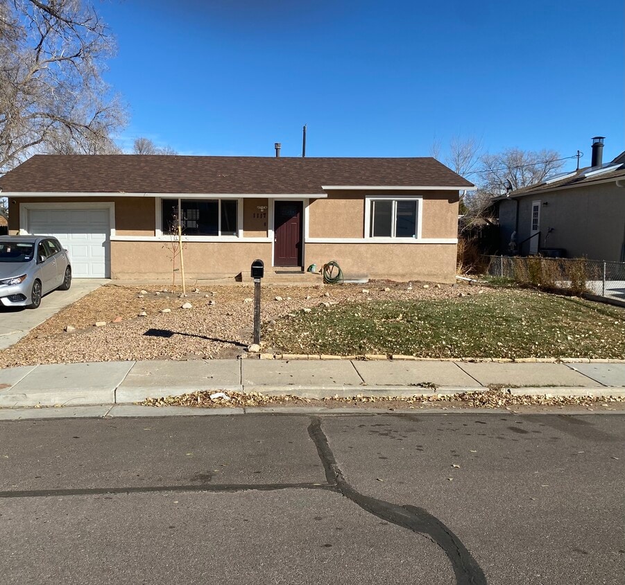1117 Livingston Ave, Colorado Springs, CO 80906 House Rental in