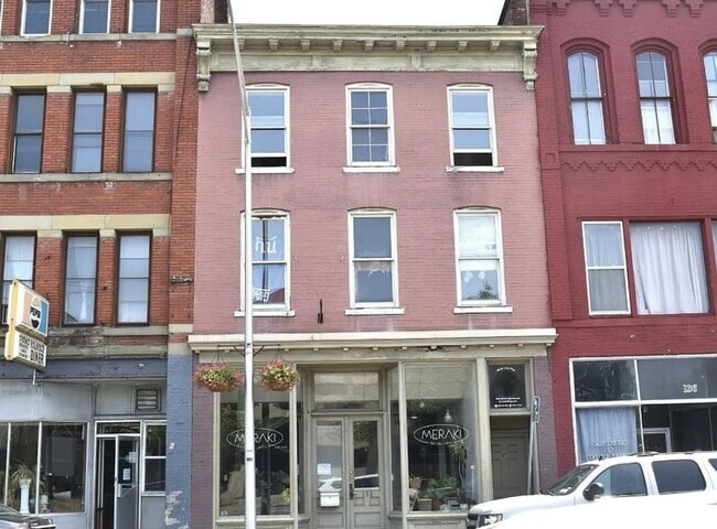Building Photo - 138 Court St