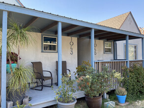 Building Photo - 1045 1/2 Sanborn Ave