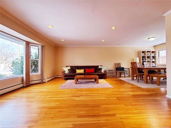 Foto del edificio - 50 Briar Ln