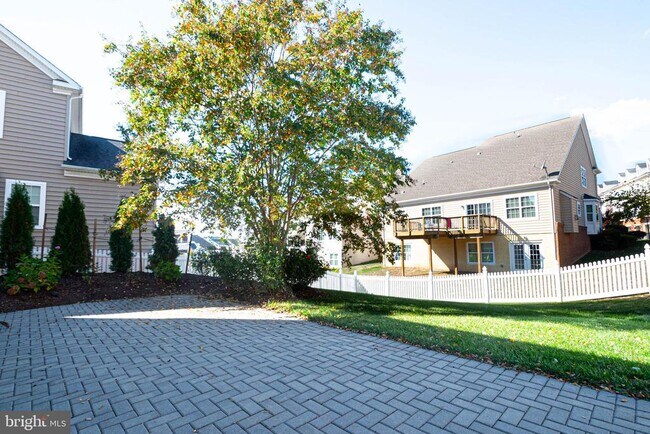 Foto del edificio - 42586 Ash Tree Dr