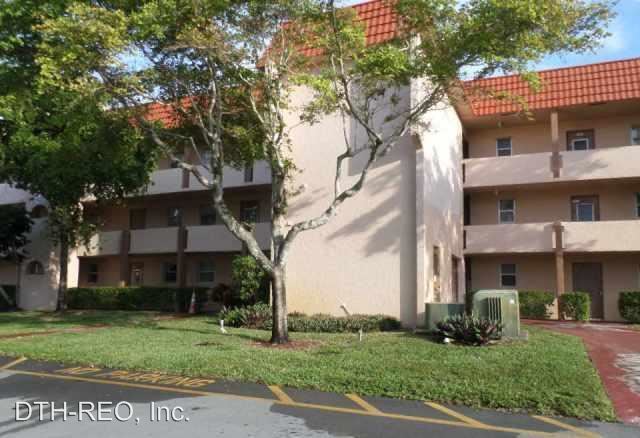 Primary Photo - 8051 Sunrise Lakes Dr N