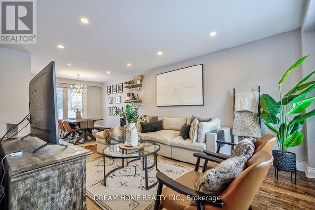 Building Photo - 417 Borden Ave