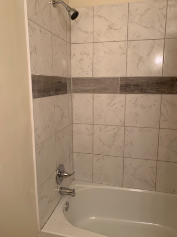 Building Photo - 3510 Windermere Dr
