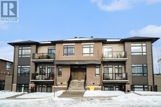 Building Photo - 380 Rolling Meadow Crescent