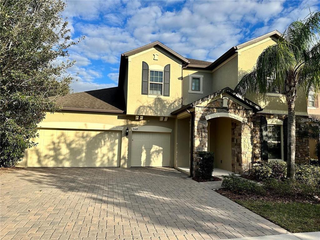 Foto principal - 9569 Royal Estates Blvd