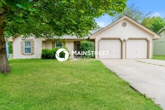 Building Photo - 1602 Cooper Dr