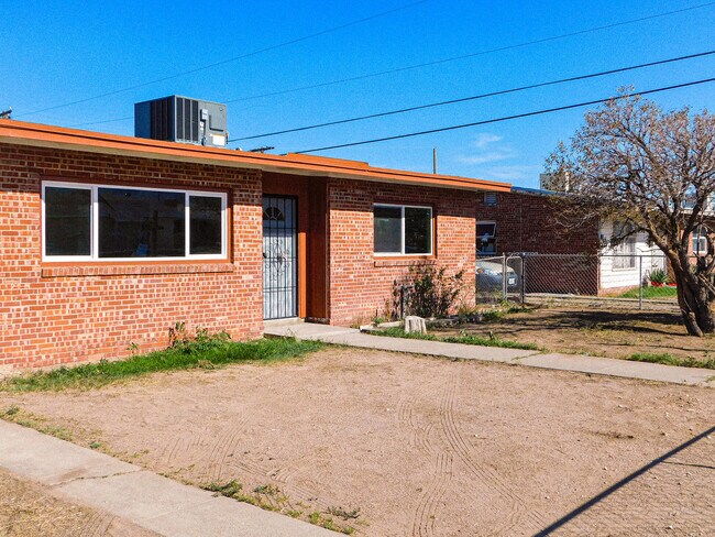 Building Photo - 8308 Capitan Cir