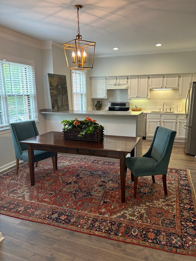 Building Photo - 224 Westchase Dr