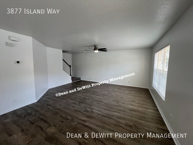 Building Photo - 3877 Island Way