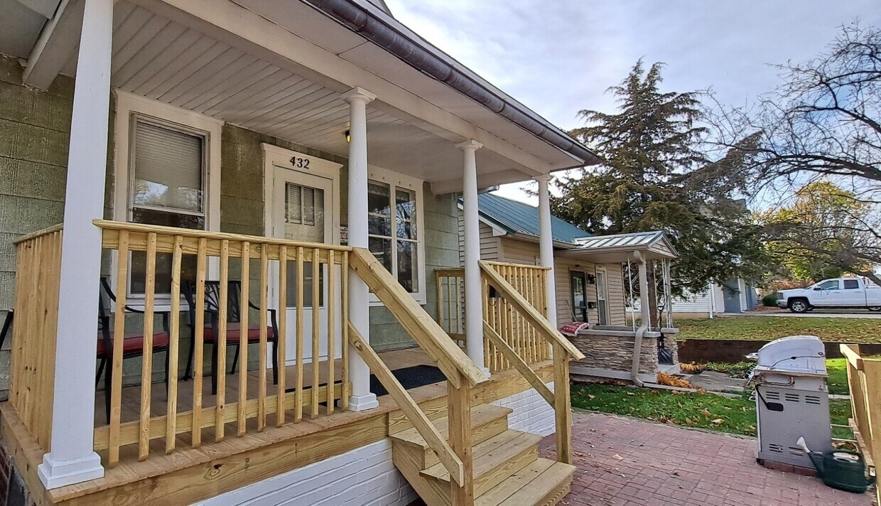 Foto principal - 432 6th St