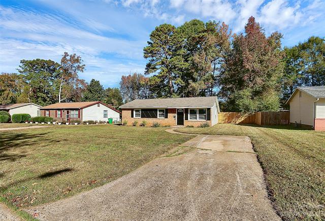 Foto del edificio - 4334 Pebblebrook Dr