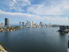 Building Photo - 3530 Mystic Pointe Dr