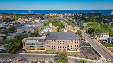 Building Photo - 179 Chelsea Ave