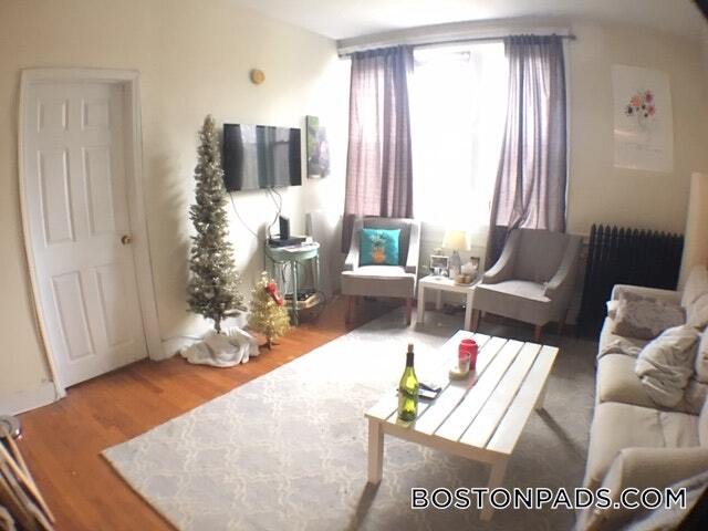 Building Photo - 318 St Paul St