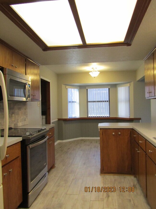 Foto del edificio - Great Home Located on the Eastside/Sungate...