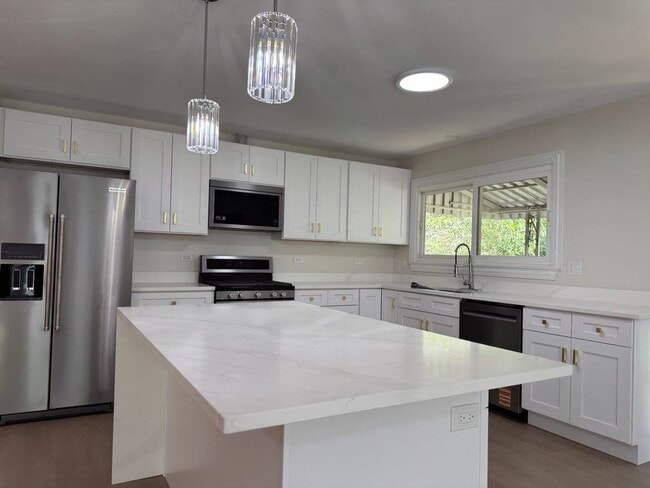 Building Photo - 434 Galahad Rd