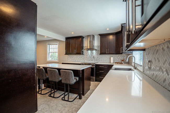Building Photo - 20 Jepson Ln