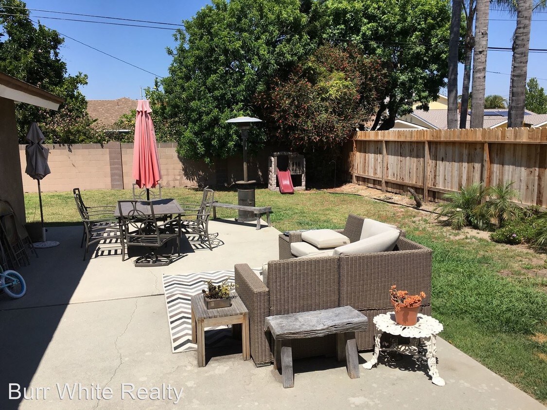 Foto del edificio - 266 Cecil Pl