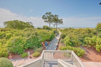 Building Photo - 1115 Duneside Rd