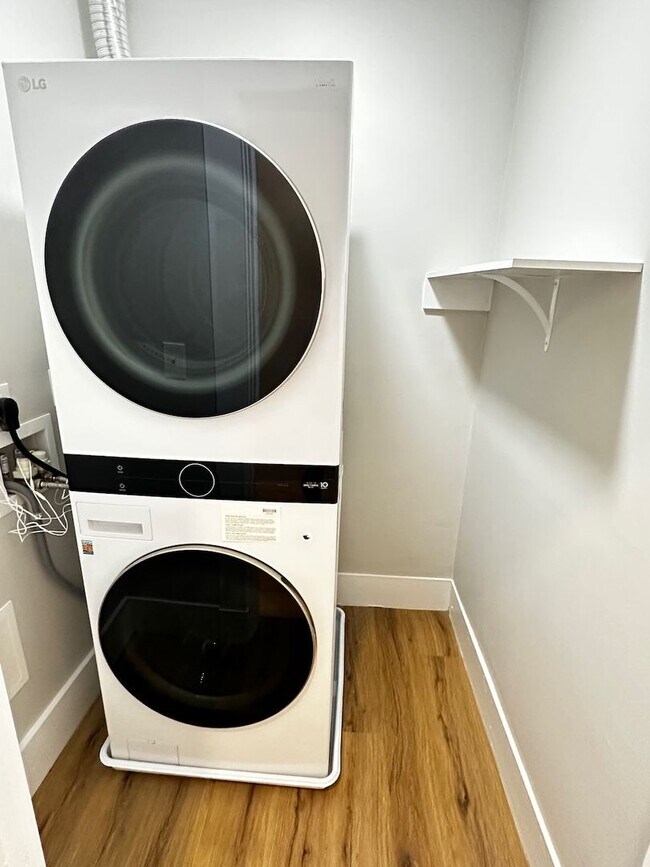 Foto del edificio - Top-notch and unique...