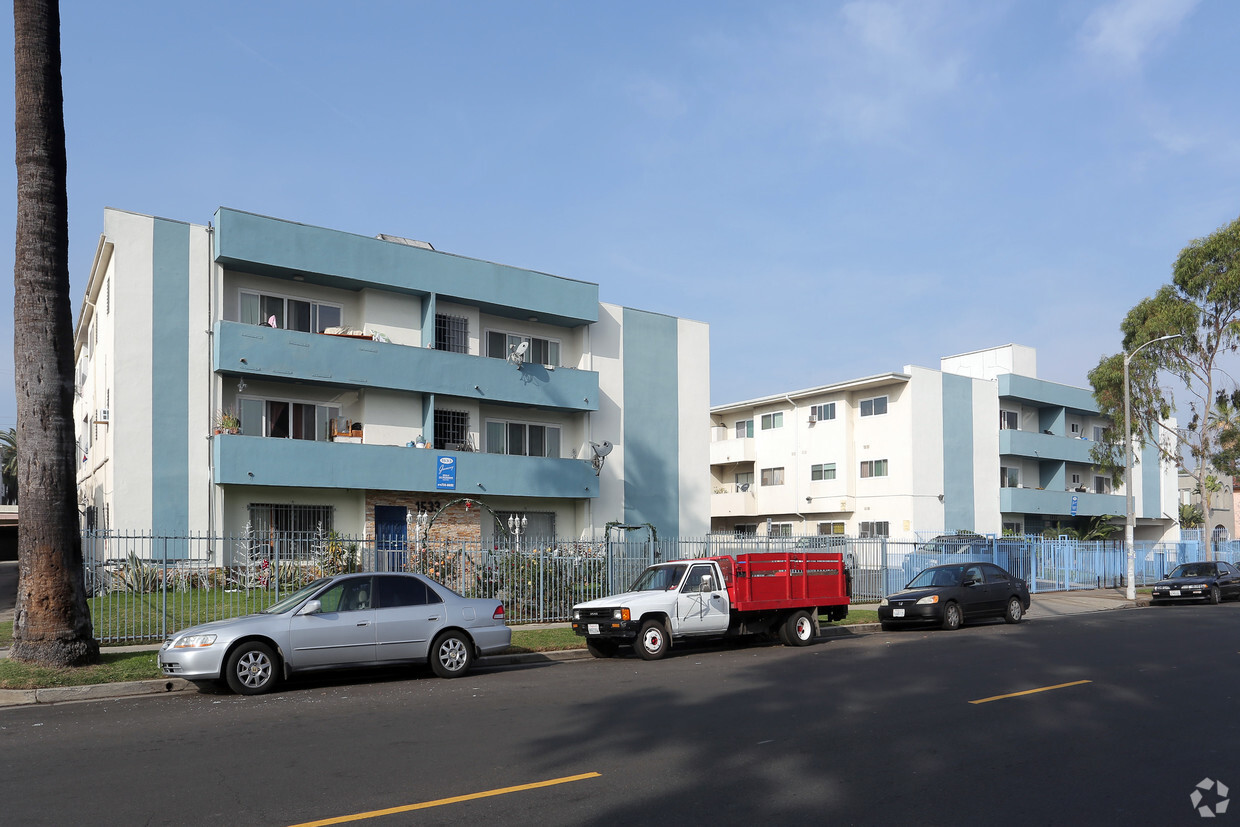 Primary Photo - 1533 S Gramercy Pl