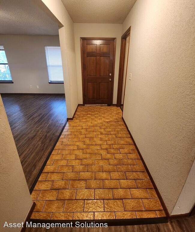 Foto del edificio - 3 br, 2 bath House - 716 Camelot